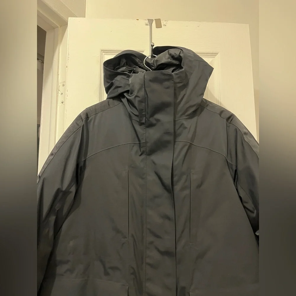 Lululemon Out In The Elements Parka